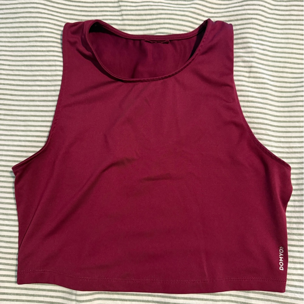 Women's Maroon Cropped Tank Top